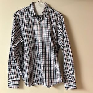 Men’s UNTUCKit button down shirt